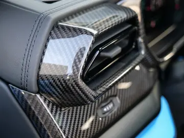 LAMBORGHINI Urus SE Blu Cepheus  Pano  Ad Personam Colour