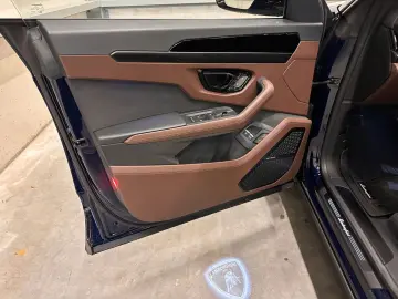 LAMBORGHINI Urus SE AD PERSONAM XPEL PANO B&O