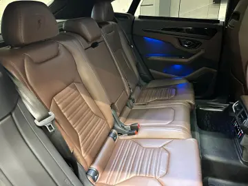 LAMBORGHINI Urus SE AD PERSONAM XPEL PANO B&O