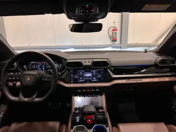 LAMBORGHINI Urus SE AD PERSONAM XPEL PANO B&O