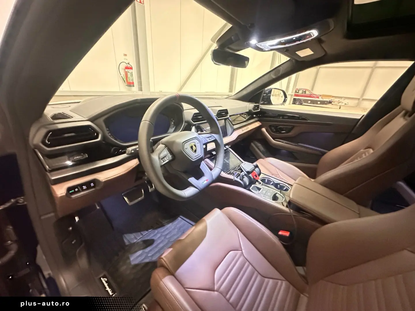 LAMBORGHINI Urus SE AD PERSONAM XPEL PANORAMA