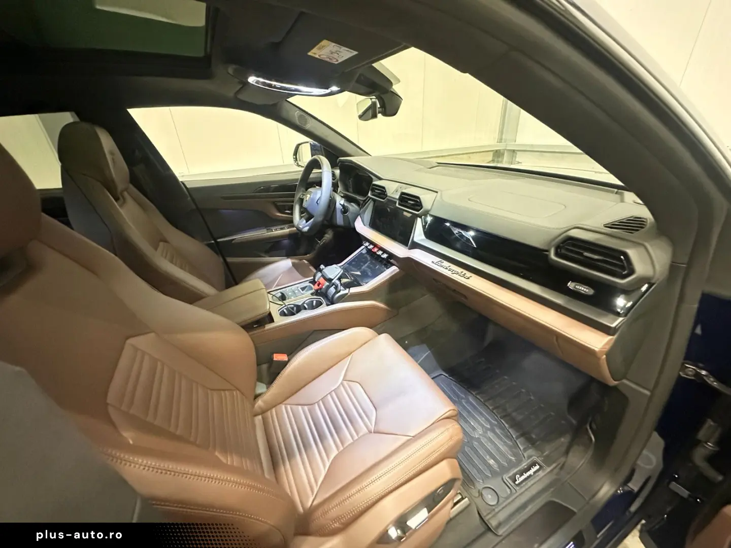 LAMBORGHINI Urus SE AD PERSONAM XPEL PANORAMA