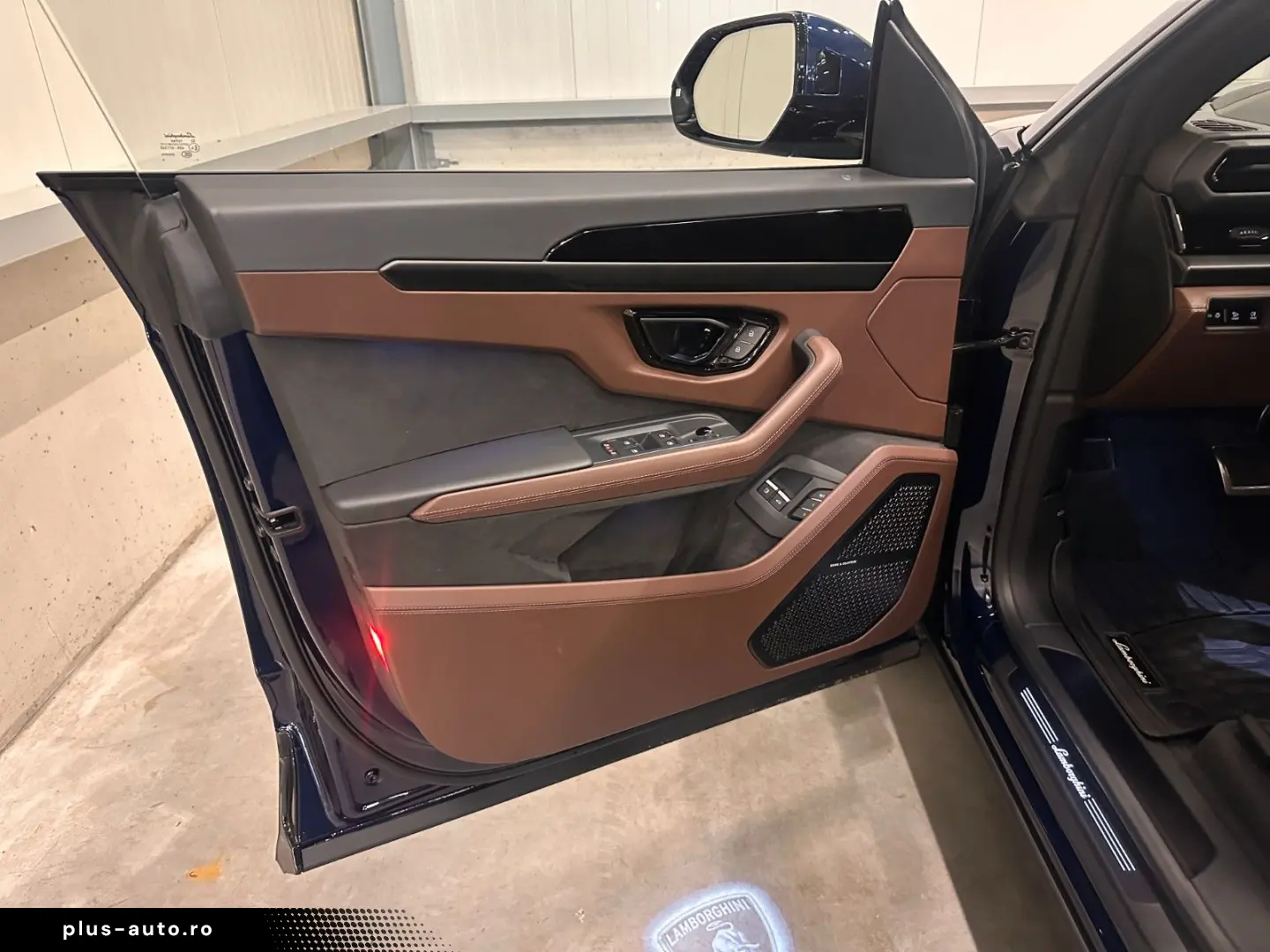 LAMBORGHINI Urus SE AD PERSONAM XPEL PANORAMA