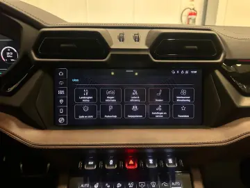 LAMBORGHINI Urus SE AD PERSONAM XPEL PANORAMA