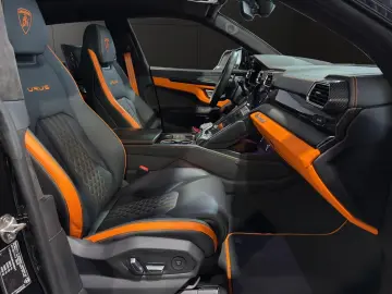 LAMBORGHINI Urus S CAM LEDER PANO B&O Sound 23