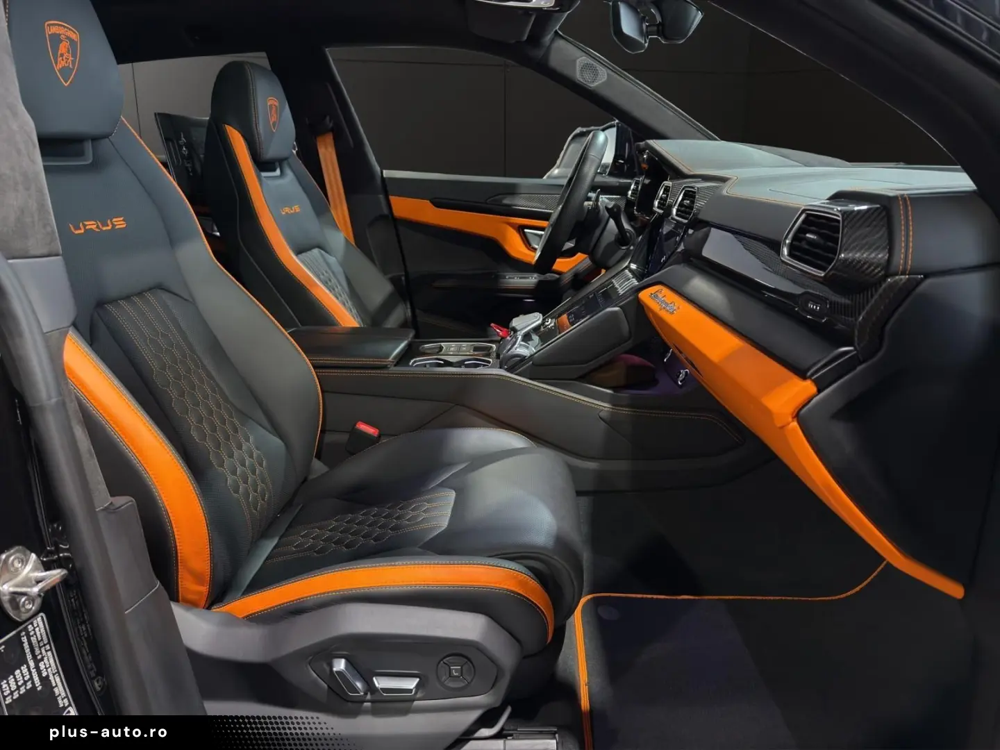 LAMBORGHINI Urus S CAM LEDER PANO B&O Sound 23
