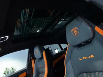 LAMBORGHINI Urus S CAM LEDER PANO B&O Sound 23