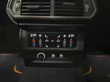 LAMBORGHINI Urus S CAM LEDER PANO B&O Sound 23