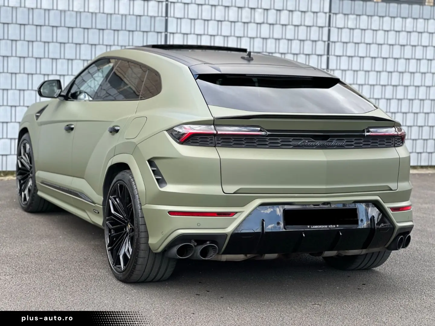 LAMBORGHINI Urus 4.0 V8  SE HYBRID STYLE-PACKAGE PANO 23-ZOL