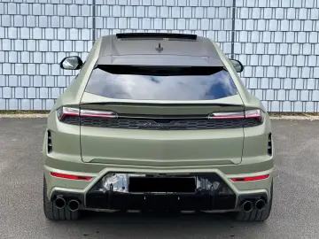 LAMBORGHINI Urus 4.0 V8  SE HYBRID STYLE-PACKAGE PANO 23-ZOL
