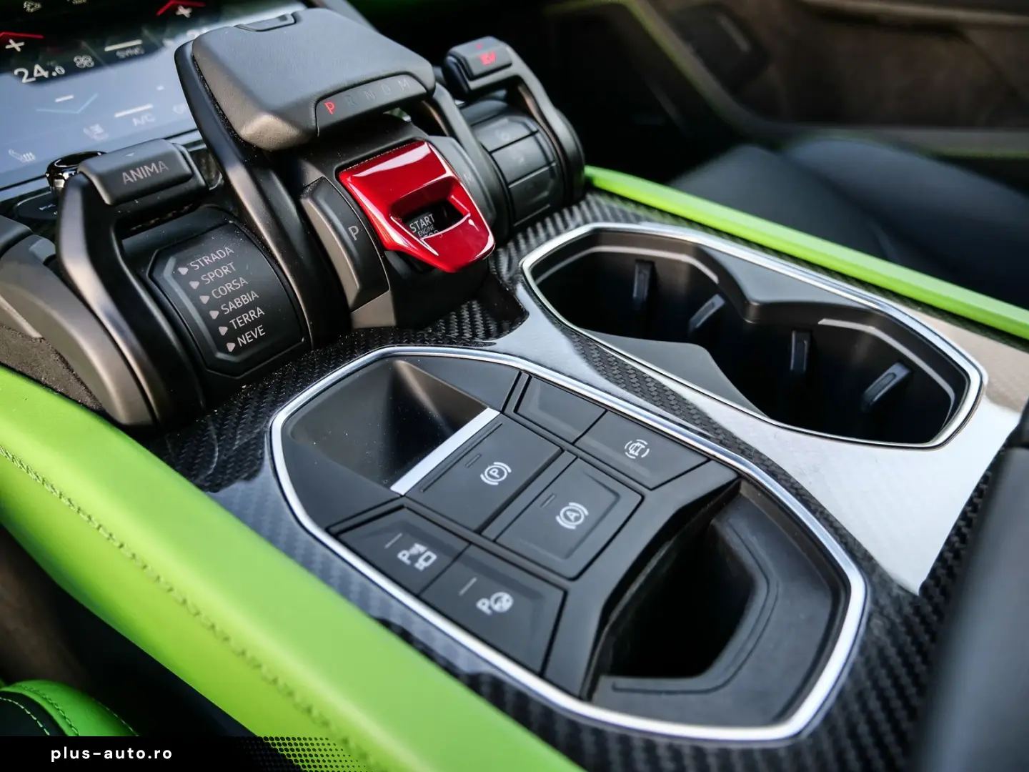 LAMBORGHINI Urus SE Verde Selvans  Big Interior Carbon Pack