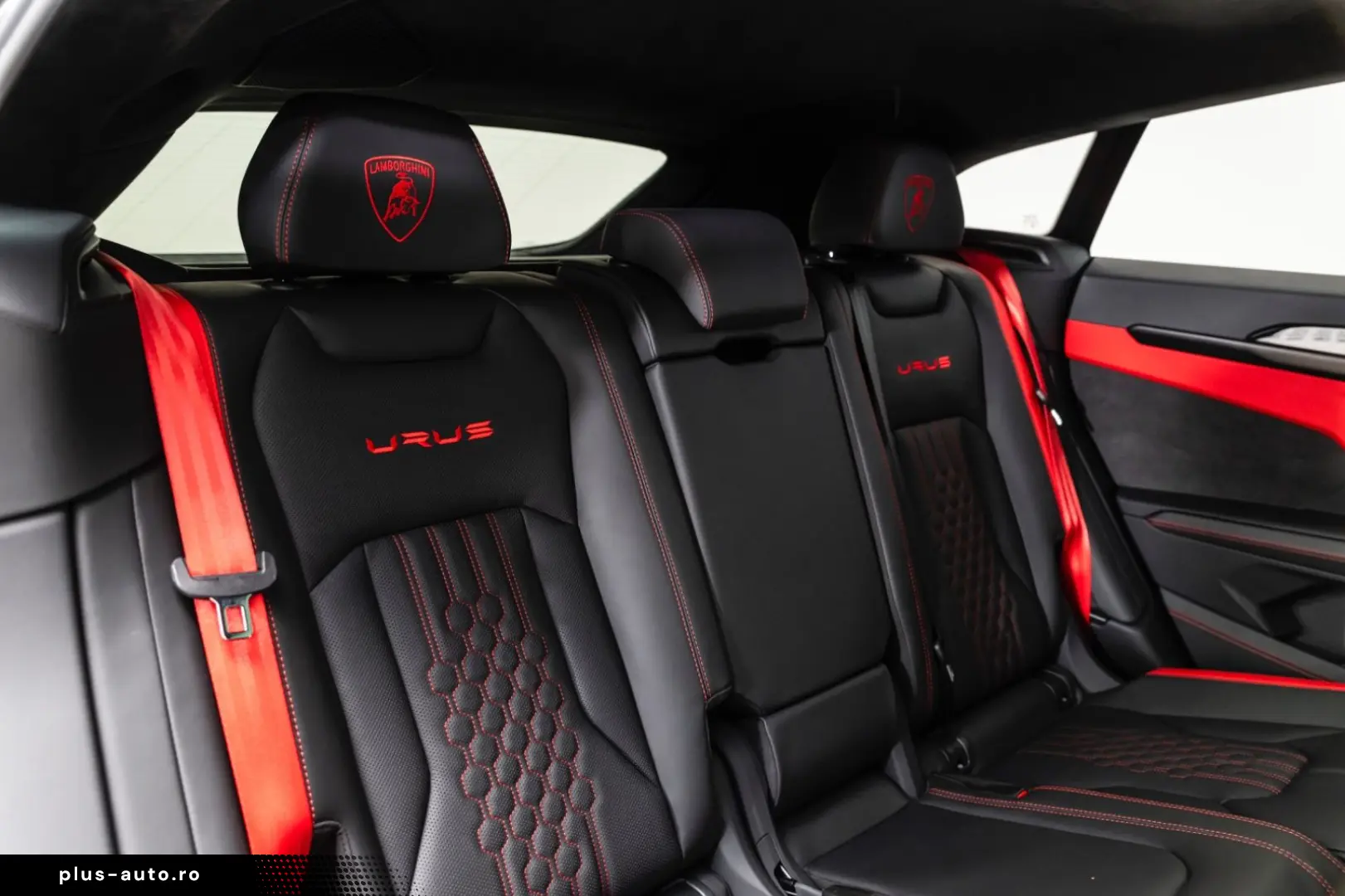 LAMBORGHINI Urus S Bang&Olufsen Panorama Qcittura