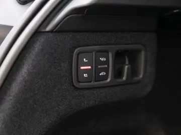 LAMBORGHINI Urus S Bang&Olufsen Panorama Qcittura