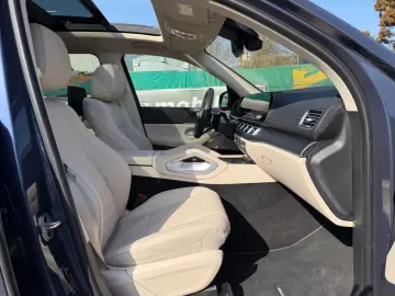 Mercedes-Benz GLS 450 d AMG Line Ultimate Rear TV