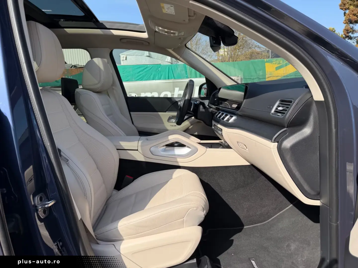 Mercedes-Benz GLS 450 d AMG Line Ultimate Rear TV