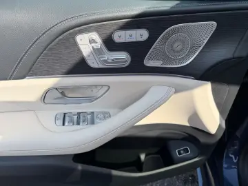 Mercedes-Benz GLS 450 d AMG Line Ultimate Rear TV