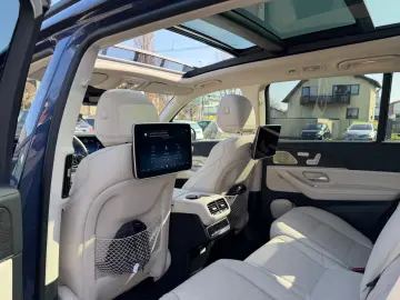 Mercedes-Benz GLS 450 d AMG Line Ultimate Rear TV