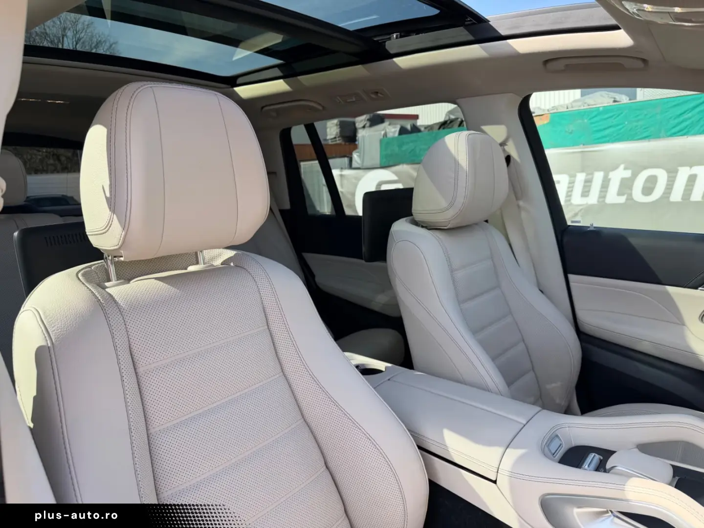 Mercedes-Benz GLS 450 d AMG Line Ultimate Rear TV