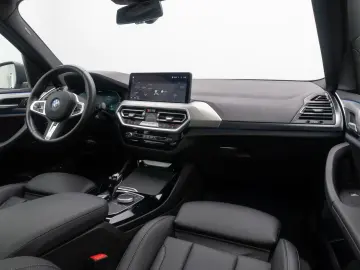 BMW X3 xD30e Alarm DAB HiFi Kamera Sportsitz Panoram