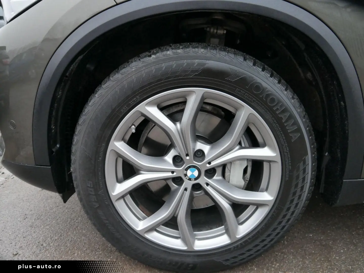 BMW X5 3.0d XDRIVE NAVI PDC SHZ MATRIX AHK-ABNEHMBAR