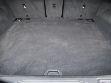 BMW X5 3.0d XDRIVE NAVI PDC SHZ MATRIX AHK-ABNEHMBAR