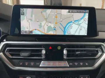 BMW X3 xDrive 30e Kamera Navi Plus LED Sportsitze St