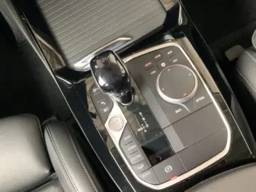 BMW X3 xDrive 30e Kamera Navi Plus LED Sportsitze St