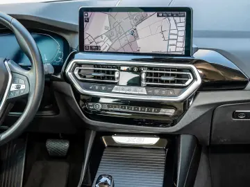 BMW X3 xDrive30e LED SH Sportsitz HiFi Navi Cam 1VB