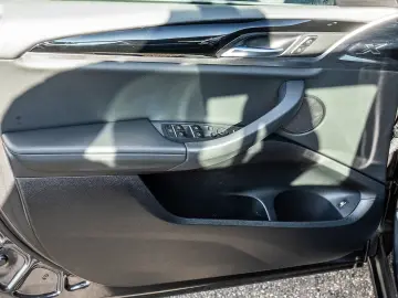 BMW X3 xDrive30e LED SH Sportsitz HiFi Navi Cam 1VB