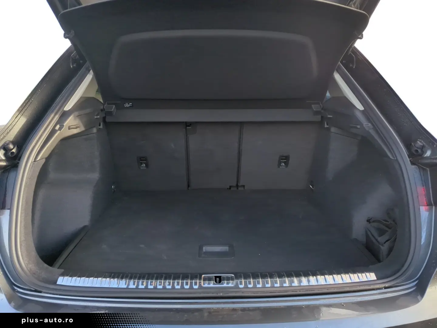 AUDI Q3 S-Line 35 TFSI S-Tronic ACC TOTW KAMERA