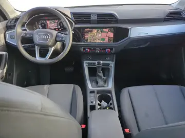 AUDI Q3 S-Line 35 TFSI S-Tronic ACC TOTW KAMERA