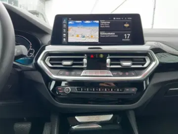 BMW X3 xDrive 30e Navi Digitales Cockpit El. Heckkla