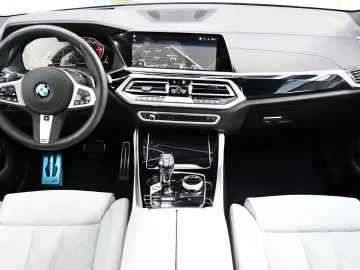 BMW X5 xDrive40d M Sport 21Zoll AHK Sitzlüft ACC 360