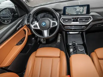 BMW X3 xDrive30e M Sport LC  Pano LED HiFi RFK DAB