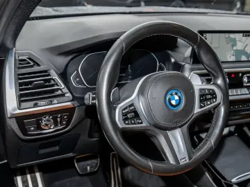 BMW X3 xDrive30e M Sport LC  Pano LED HiFi RFK DAB