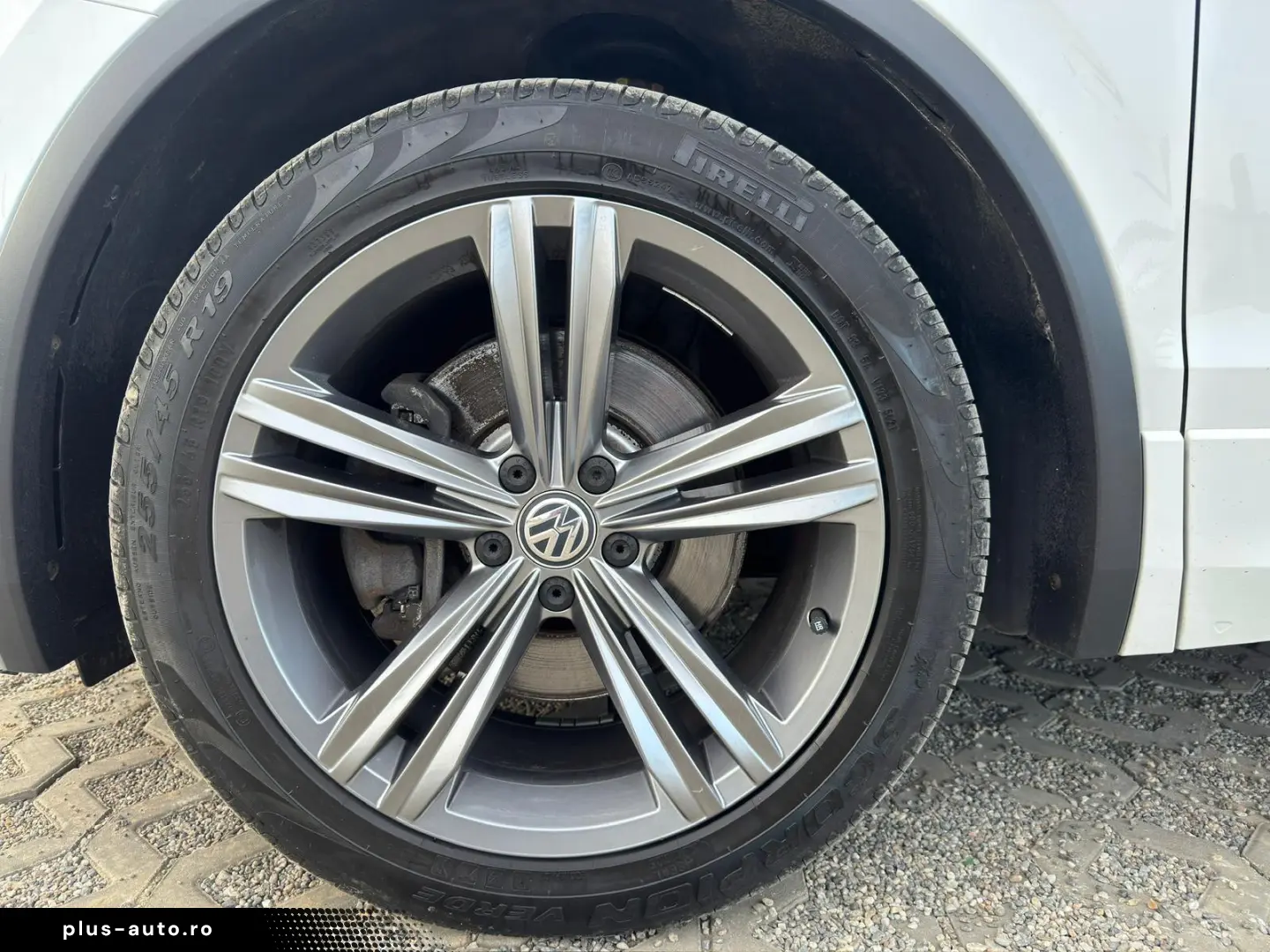 Volkswagen Tiguan 2 0 TDI BMT 4Motion DSG  Sound  2017