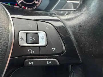 Volkswagen Tiguan 2 0 TDI BMT 4Motion DSG  Sound  2017