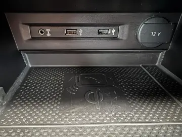 Volkswagen Tiguan 2 0 TDI BMT 4Motion DSG  Sound  2017