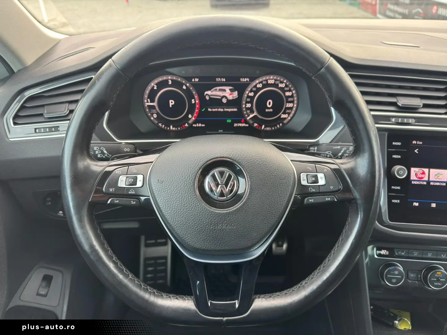 Volkswagen Tiguan 2 0 TDI BMT 4Motion DSG  Sound  2017