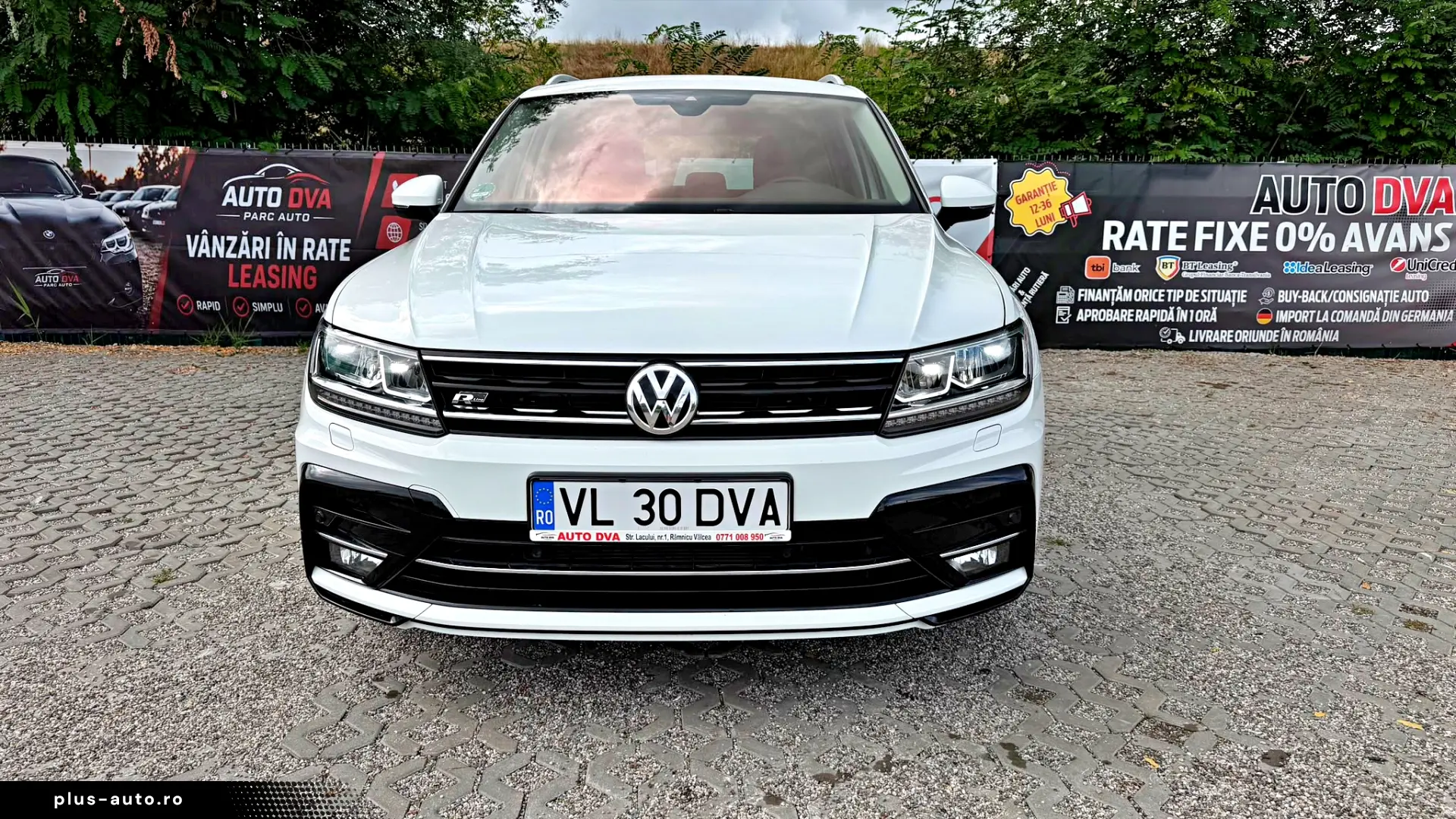 Volkswagen Tiguan R-Line Sound  2 0 TDI BMT 4Motion DSG 2017