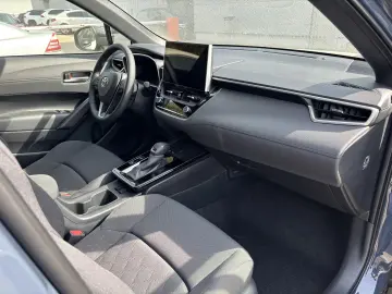 TOYOTA COROLLA CROSS DYNAMIC 2.0 HEV FWD