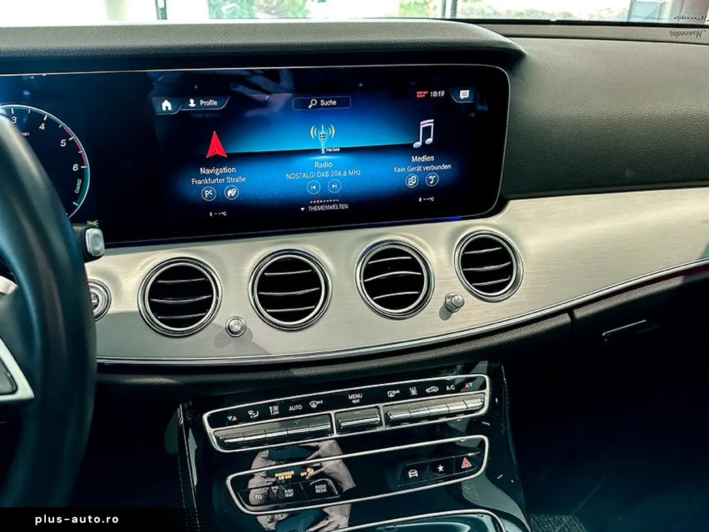 MERCEDES-BENZ E 300 de 4M