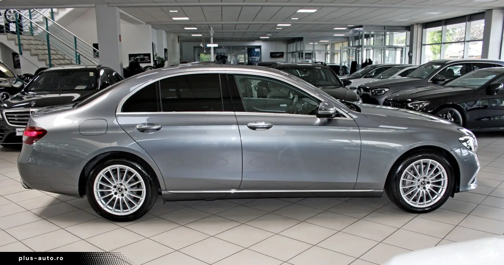 MERCEDES-BENZ E 300 d 4M