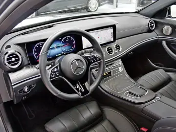 MERCEDES-BENZ E 300 d 4M