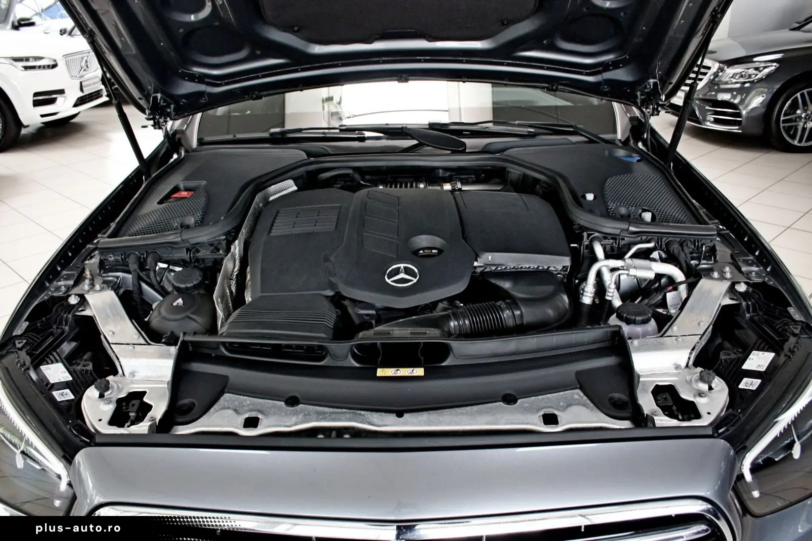 MERCEDES-BENZ E 300 d 4M