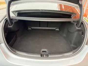 Mercedes-Benz C 180 Limousine AMG Line R-Kamera