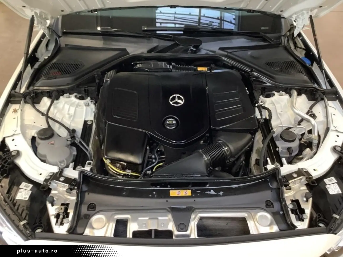 MERCEDES-BENZ E 200 4M Avantgarde