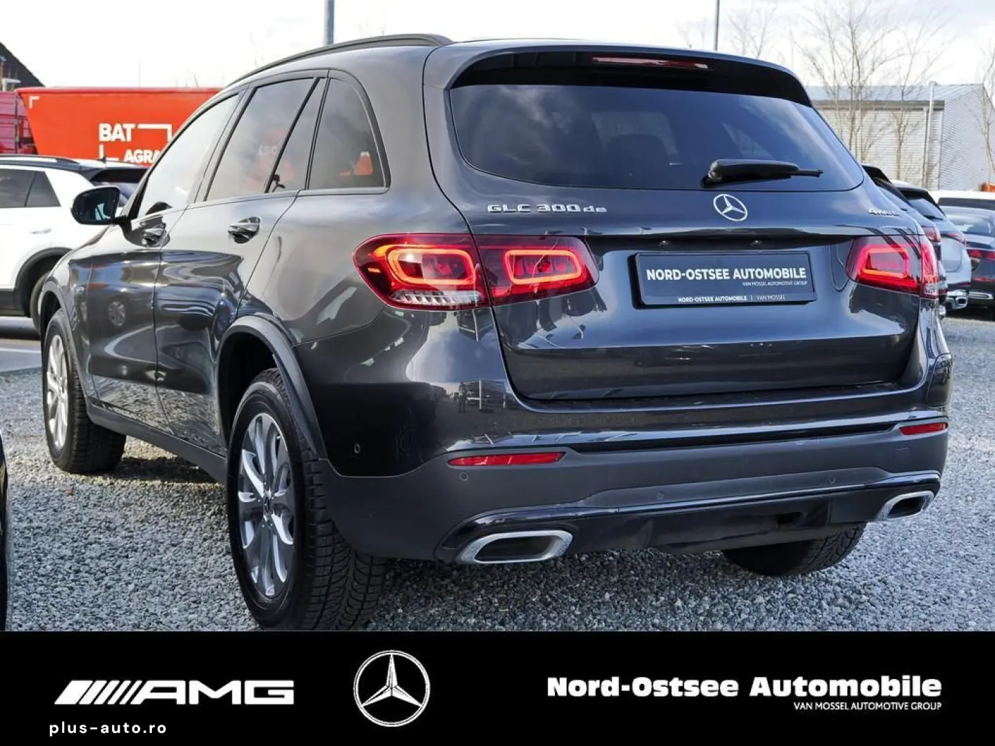MERCEDES-BENZ GLC 300 de 4M AMG PANORAMA AHK DISTRONIC