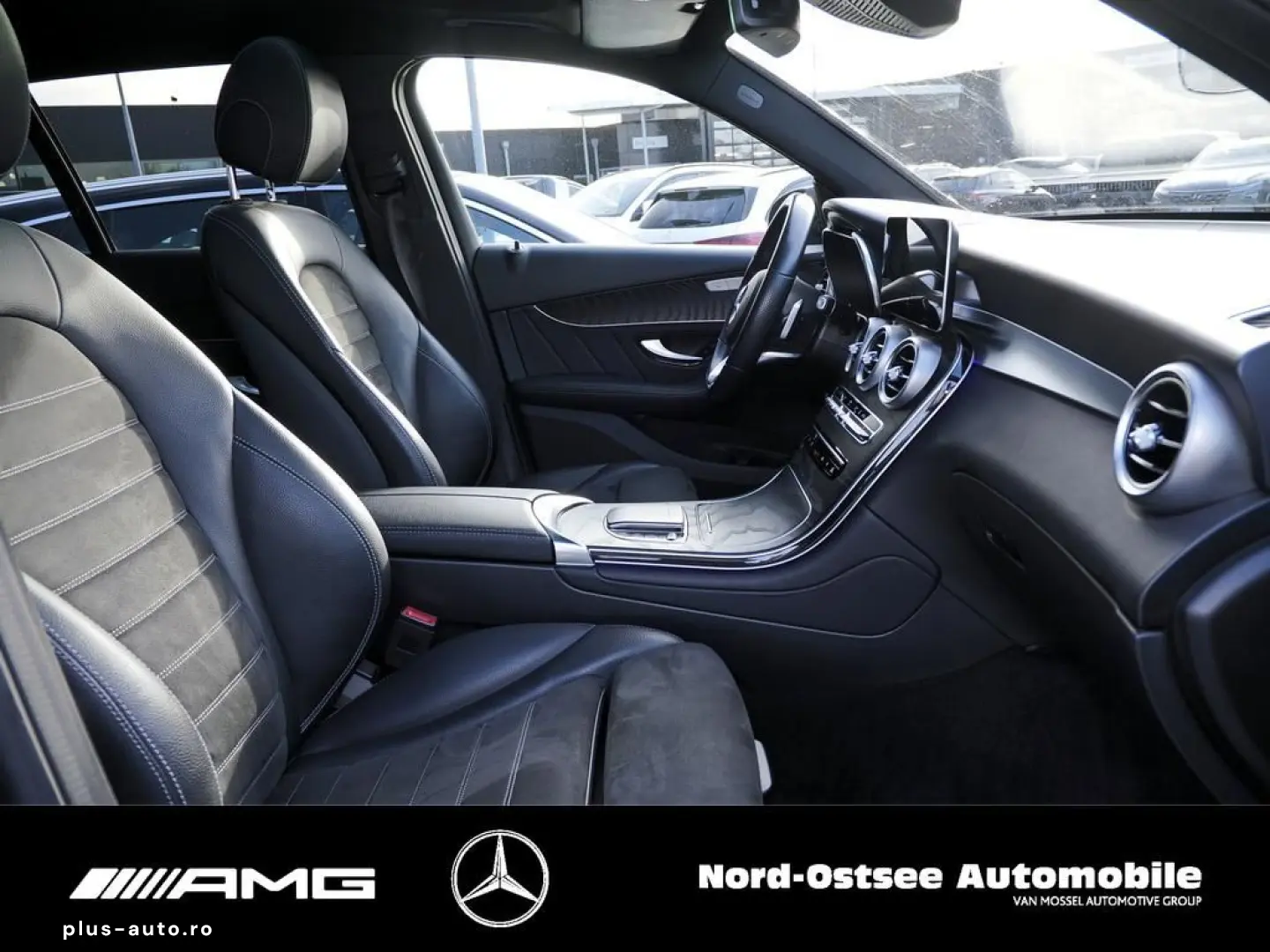 MERCEDES-BENZ GLC 300 de 4M AMG PANORAMA AHK DISTRONIC