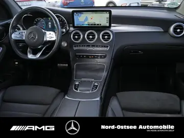 MERCEDES-BENZ GLC 300 de 4M AMG PANORAMA AHK DISTRONIC
